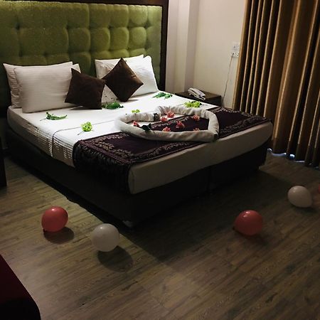 Hotel Vendol Maliga Edge à Kandy Extérieur photo