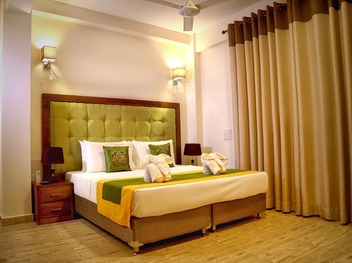 Hotel Vendol Maliga Edge à Kandy Extérieur photo
