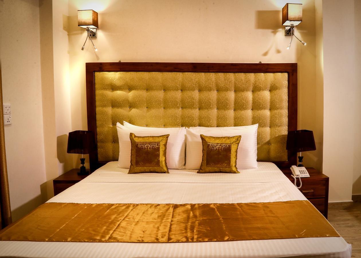 Hotel Vendol Maliga Edge à Kandy Extérieur photo