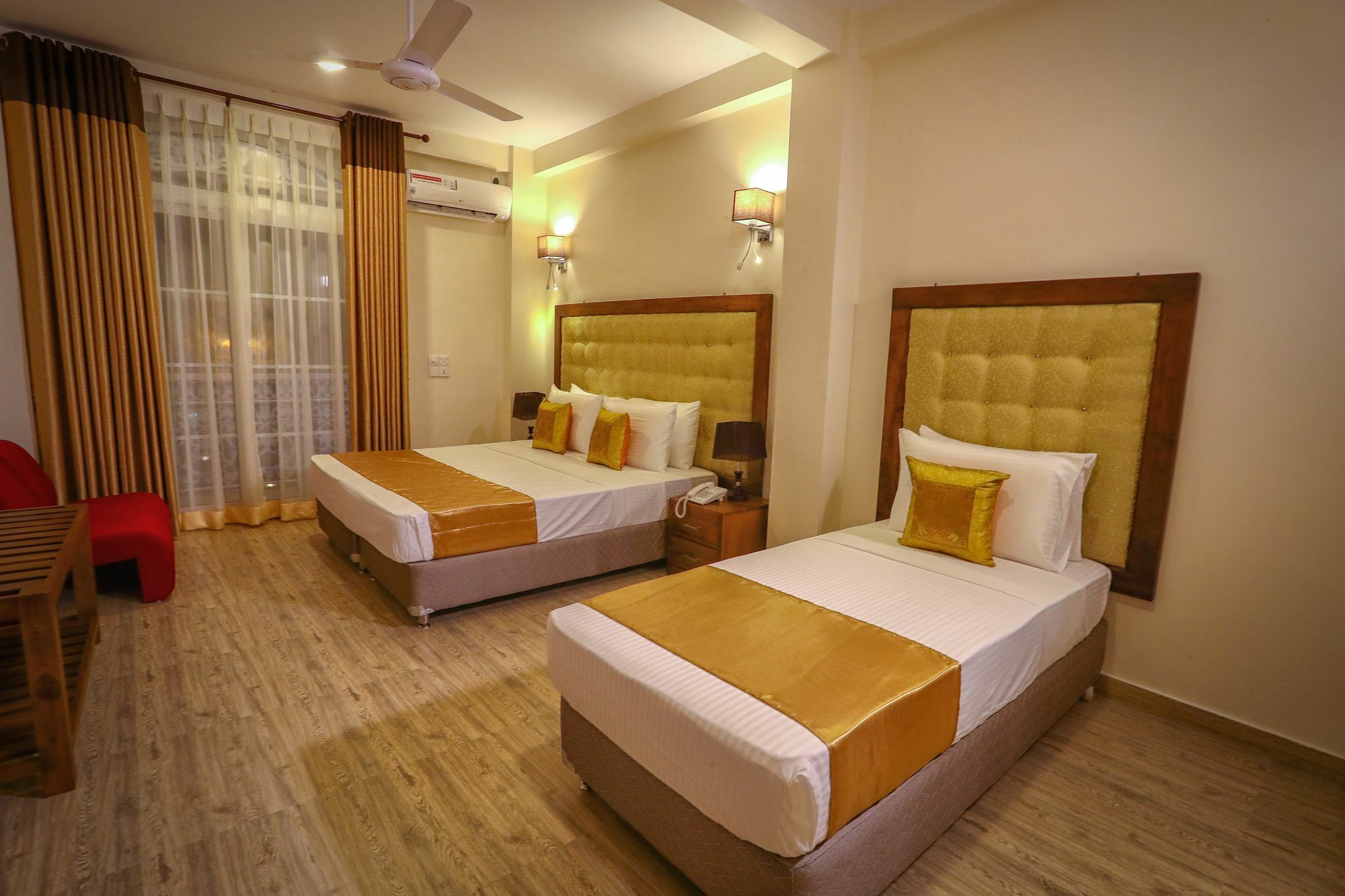 Hotel Vendol Maliga Edge à Kandy Extérieur photo